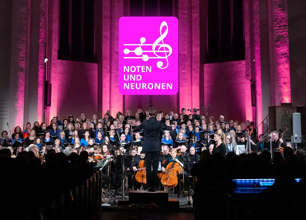 Eine Konzertreise im Wissenschaftsjahr - Medizin der Zukunft: „Noten und Neuronen“ bringt Musik und Hirnforschung auf die Bühne.