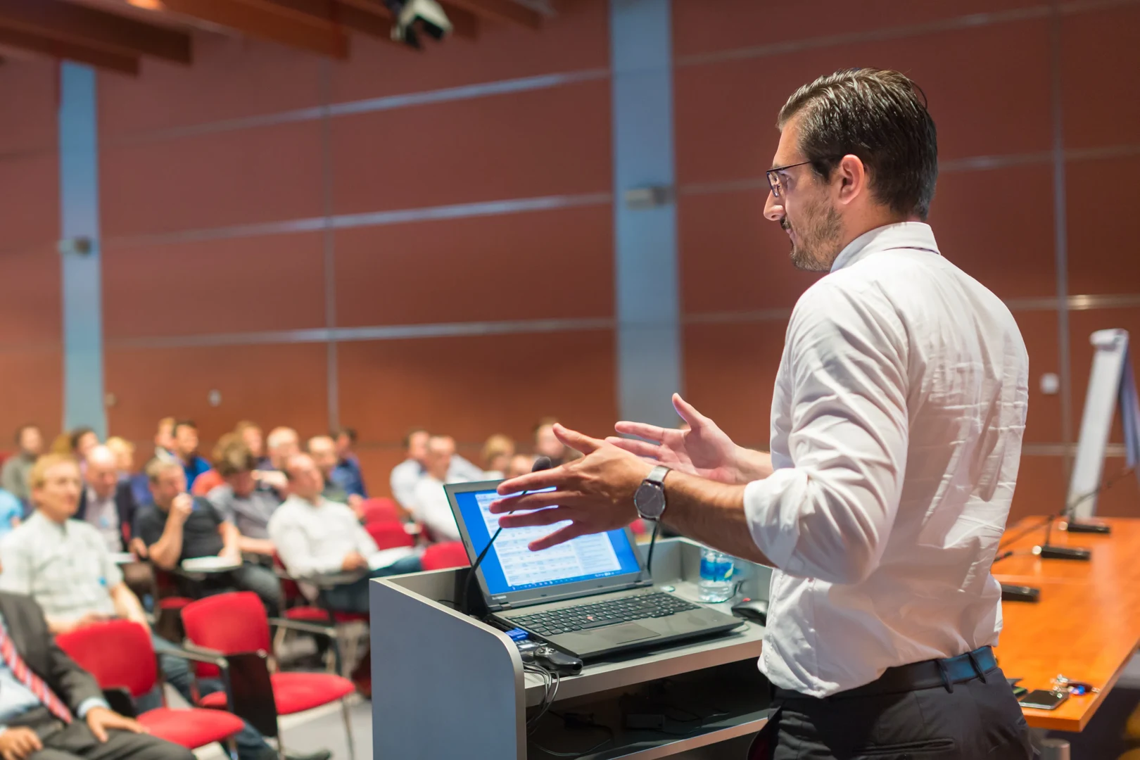 Professor bei Antrittsvorlesung