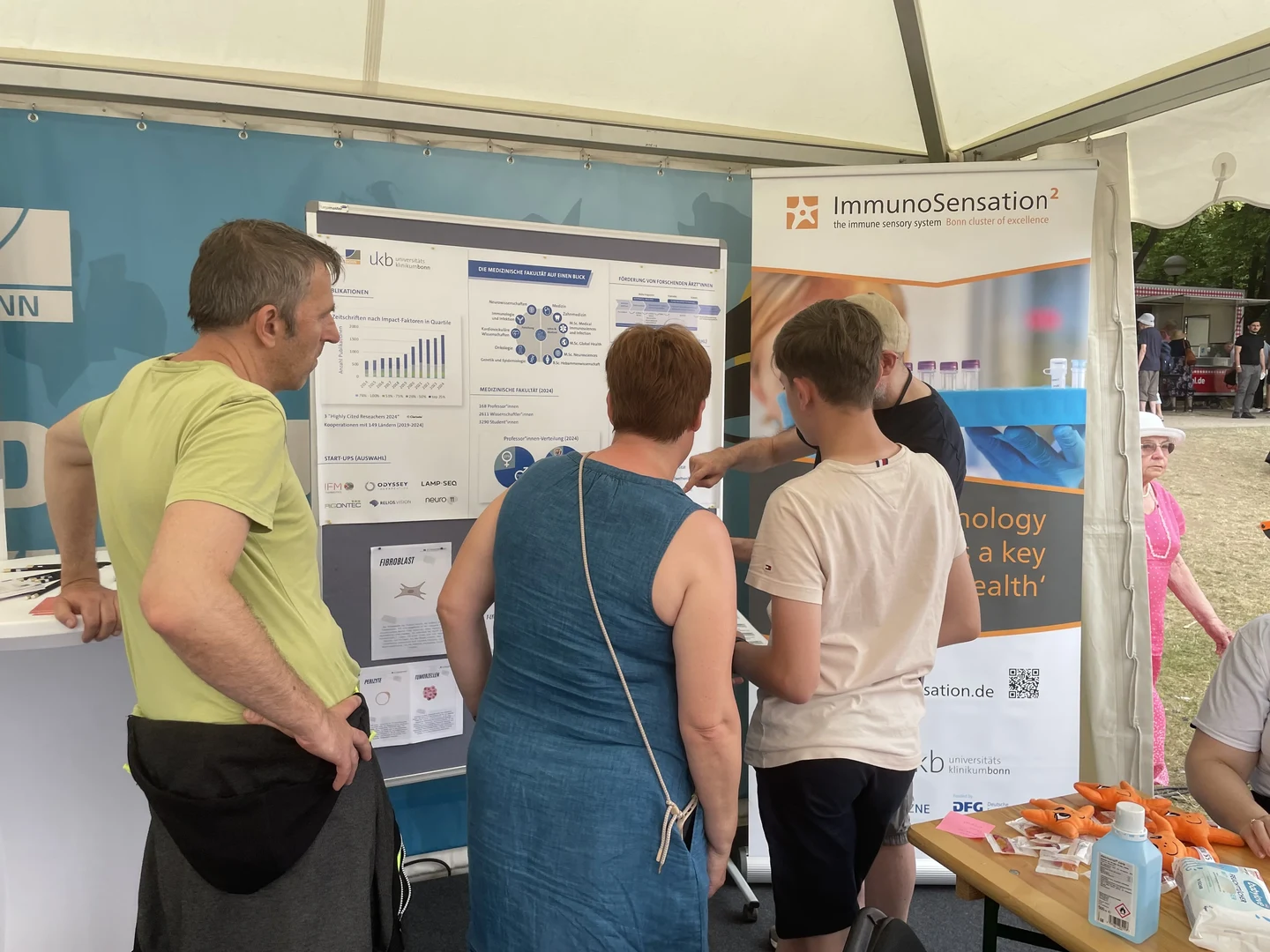 Besuchende bekamen auch einen Überblick über Studiengänge und Forschungsschwerpunkte der Fakultät