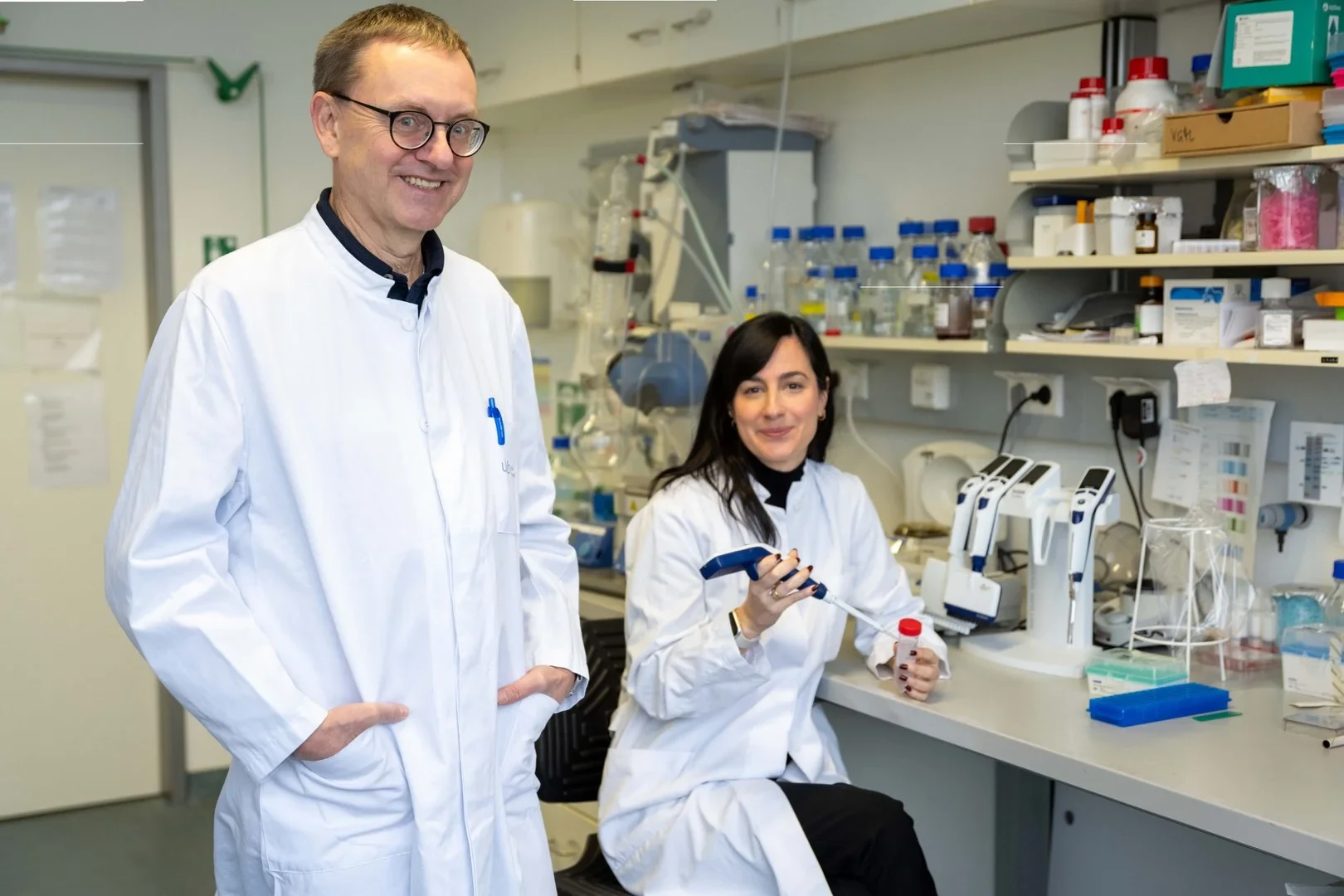 Main regulator for the body`s oven discovered - (from left): Prof. Alexander Pfeifer and Dr. Laia Reverte-Salisa identify protein that increases the formation of good brown and beige fat.