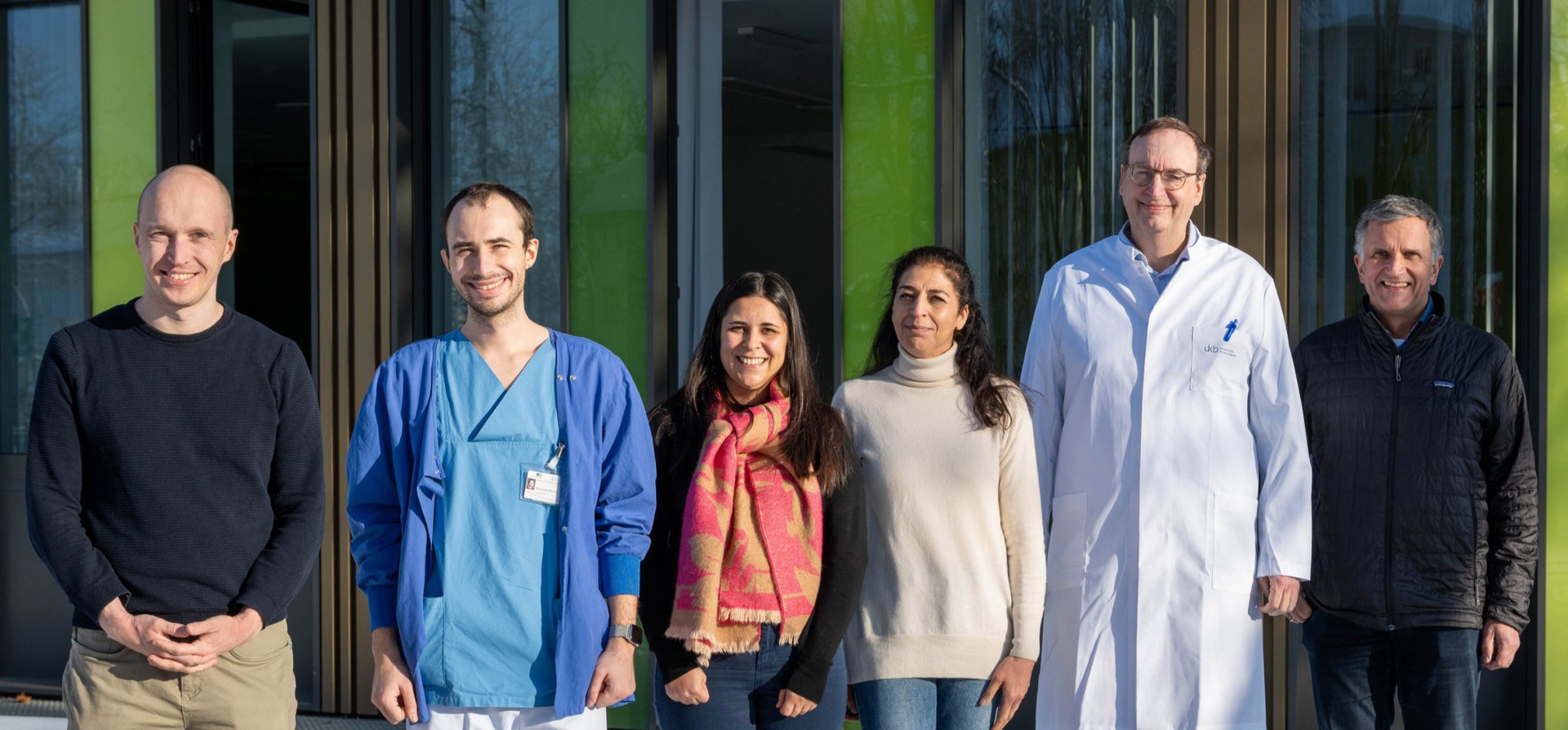 Bonn researchers gain completely new insights into kidney diseases thanks to automated image analysis: - (from left) Prof. Alexander Effland, Dr. Alexander Böhner, Alice Jacob, Prof. Zeinab Abdullah, Prof. Christian Kurts and Prof. Martin Rumpf.