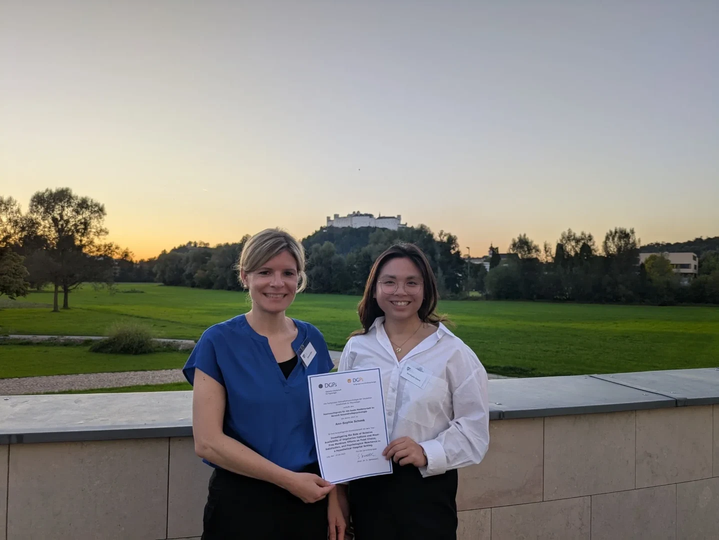 5. Masterarbeitspreis Ann-Sophie und Simone.JPG